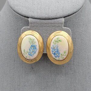Erwin Pearl Floral Clip Earrings Brushed Gold Tone Outer Accent Vintage